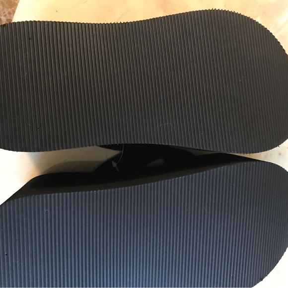 FLATFORMS - Picture 3 of 3